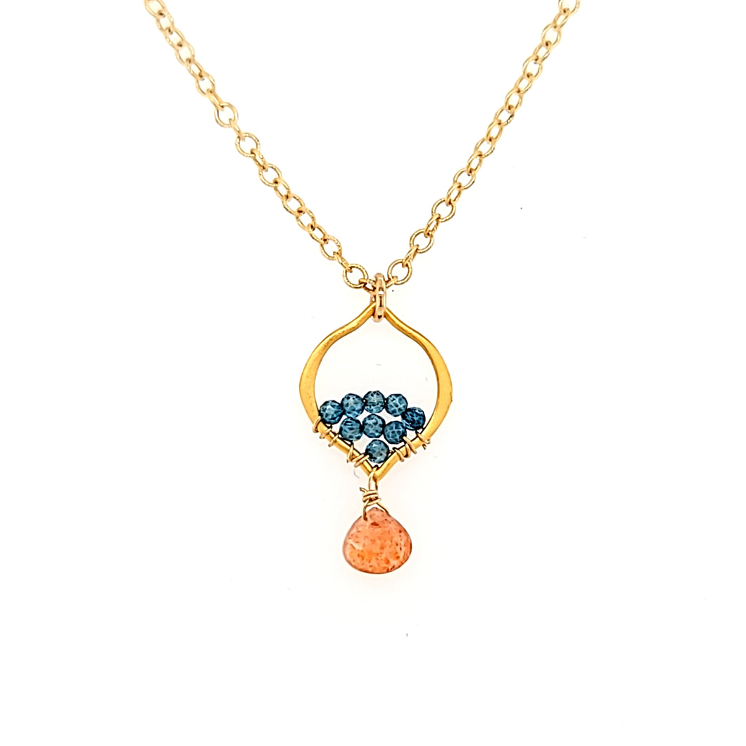 AVF Gold Petite Moroccan Style Blue Quartz & Sunstone Necklace (SI3721)