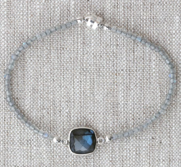 AVF Silver Labradorite Beaded Bracelet