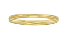 Load image into Gallery viewer, 14k Yellow Gold Diamond Cut Mesh Stretchable Bracelet (I7531)
