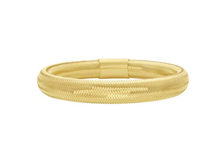Load image into Gallery viewer, 14k Yellow Gold Diamond Cut Mesh Stretchable Bracelet (I7531)

