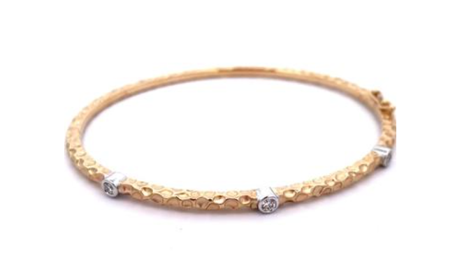 14k Yellow Gold Hammered White Bezel Diamond Bangle Bracelet (I7918)