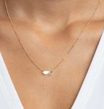 Load image into Gallery viewer, 14k Yellow Gold Hexagon Mother of Pearl Beaded Chain Necklace (I7508)
