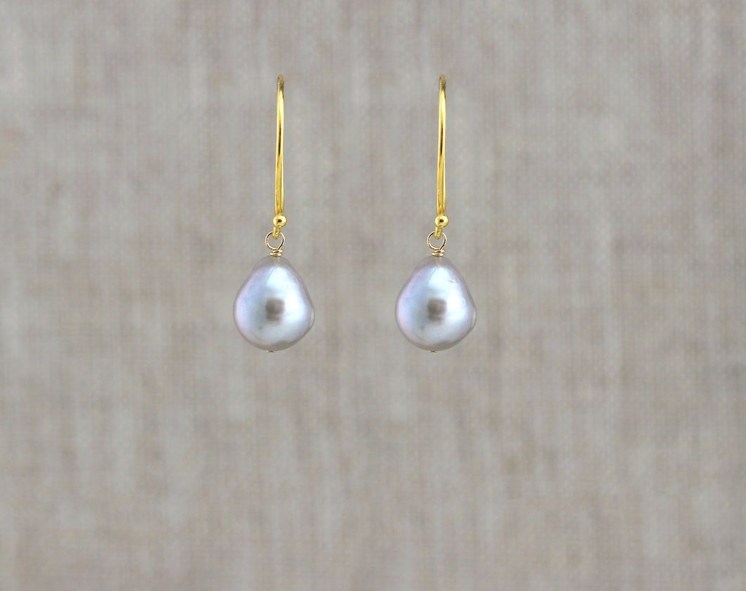 AVF Small Grey Pearl Earrings (SI7972)