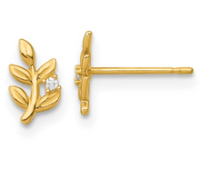 Load image into Gallery viewer, 14k Yellow Gold CZ Leaf Stud Earrings (I9217)

