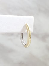 Load image into Gallery viewer, 14k Gold Oval Hoop Earrings (I8746)
