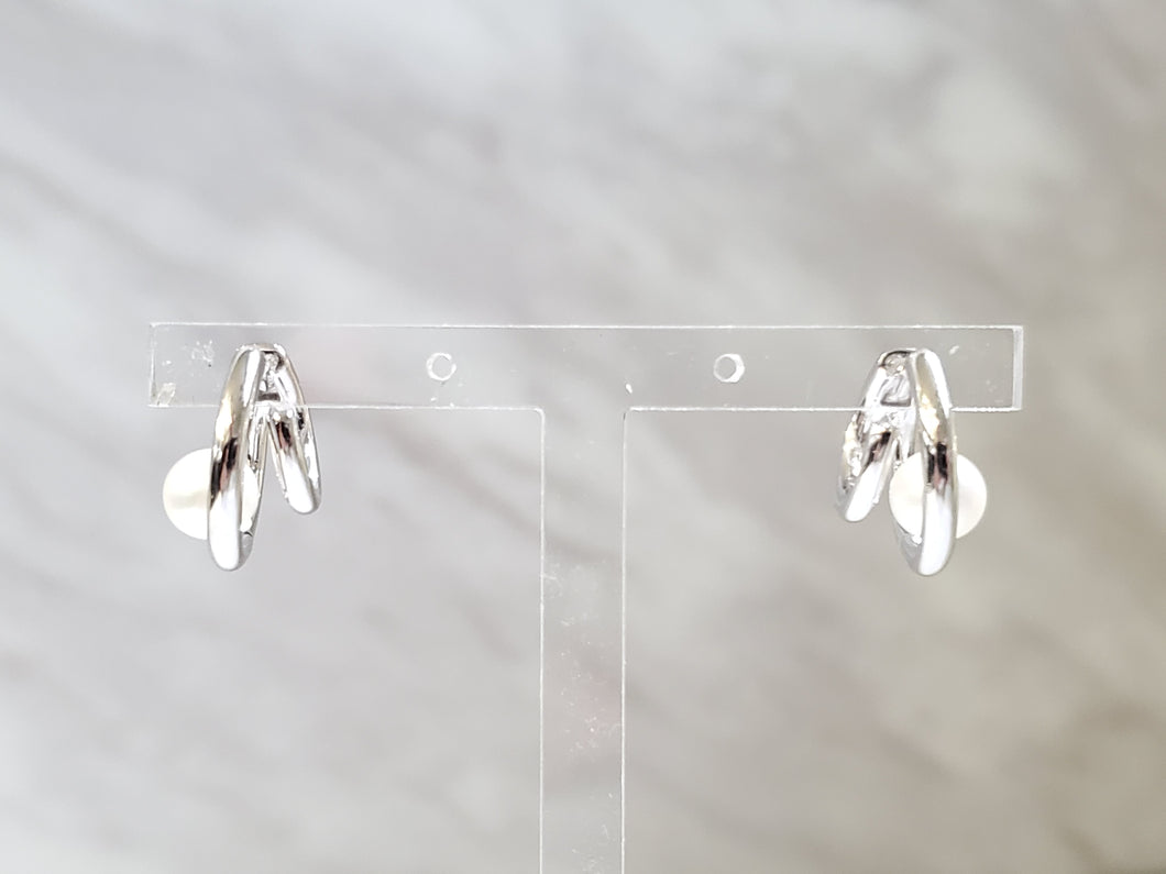 14k White Gold Double Hoop Floating Pearl Earrings (I9822)