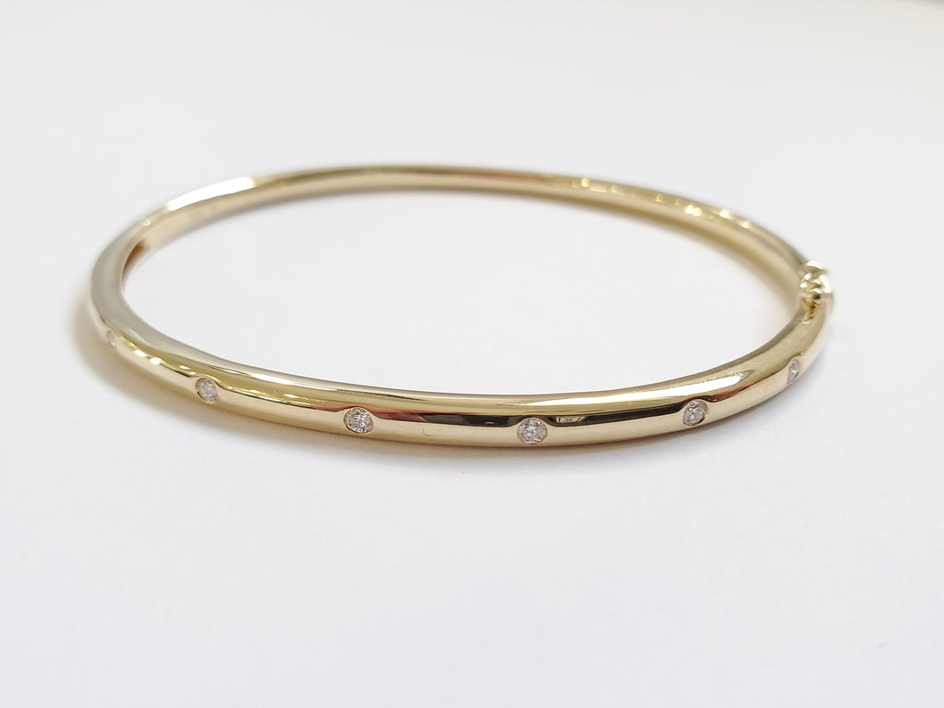 14k Gold Flush Set Diamond Bangle Bracelet