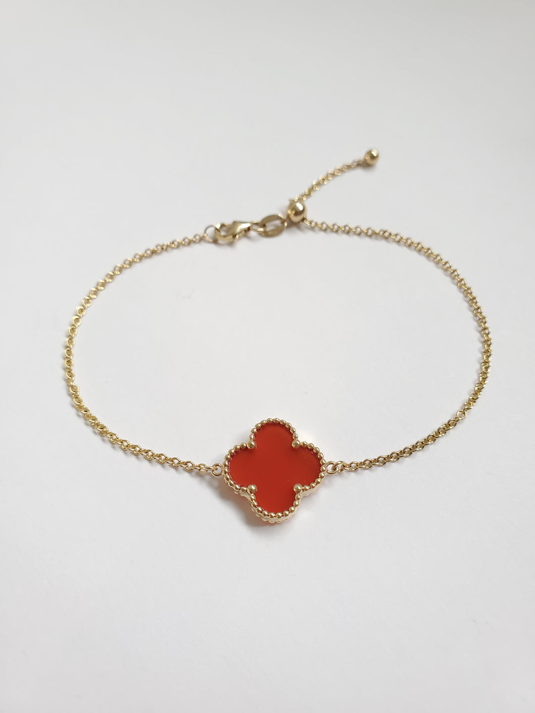 14k Yellow Gold Beaded Edge Clover Carnelian Bolo Bracelet (I9832)