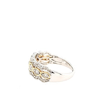 Load image into Gallery viewer, Two Tone Wide Scalloped Diamond Ring (I7570)
