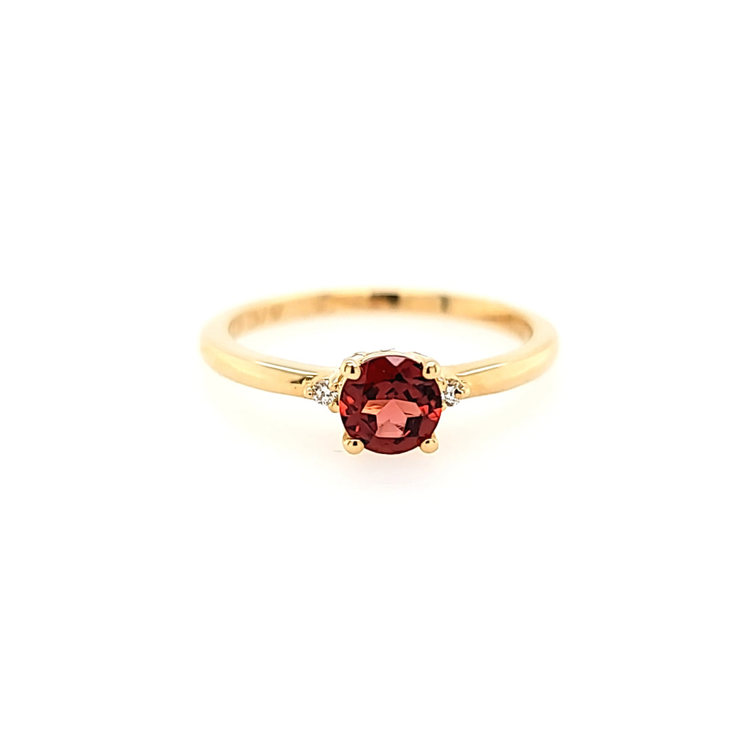 14k Yellow Gold Garnet Ring (I7034)