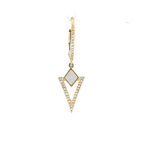 Load image into Gallery viewer, 14k Yellow Gold Mother of Pearl Arrow Earrings (I7696)

