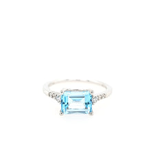 Load image into Gallery viewer, 18k White Gold Blue Topaz &amp; Diamond Ring (I7704)
