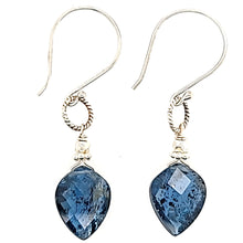 Load image into Gallery viewer, AVF Silver Indigo Kyanite Point Earrings (SI2887)
