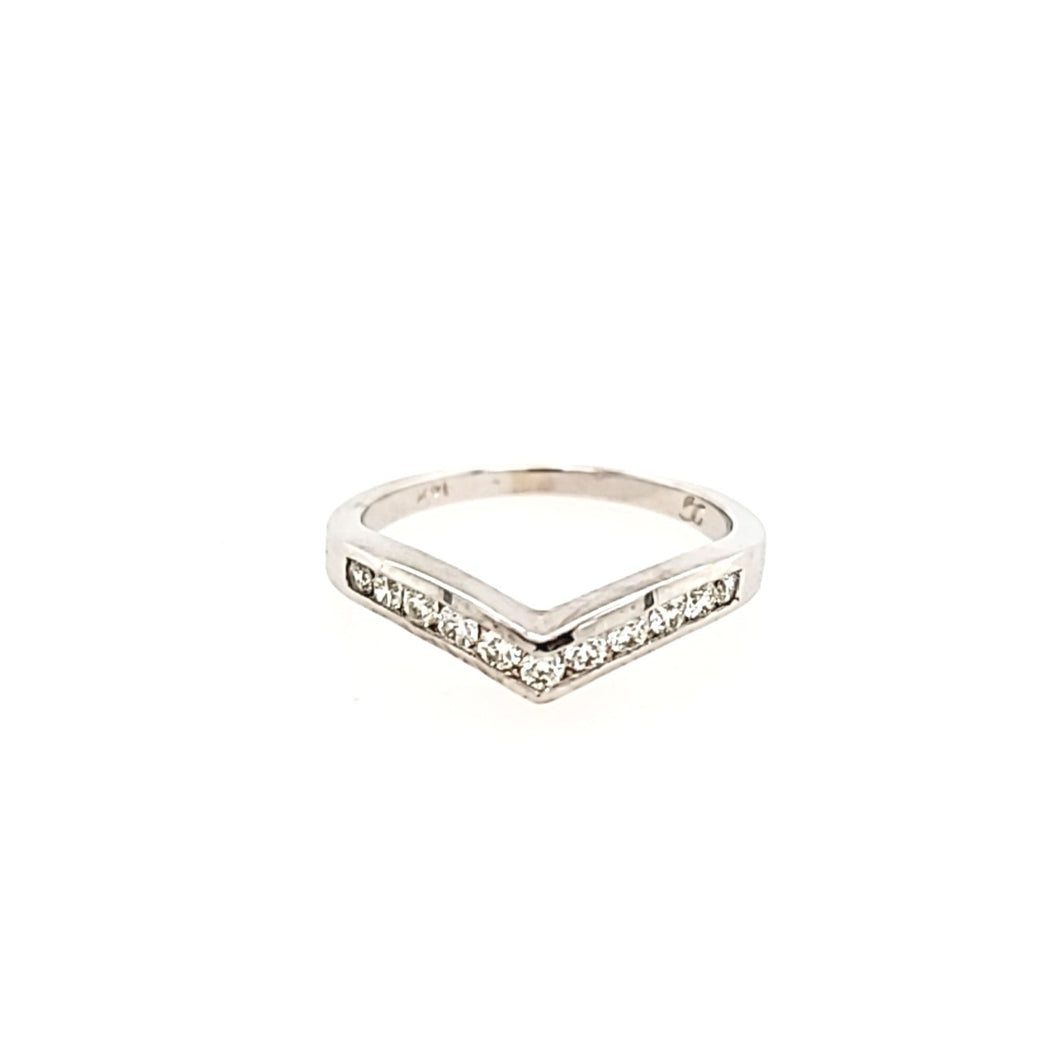 14k White Gold Diamond Chevron Ring (I8012)